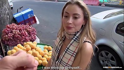 CARNE DEL MERCADO - Colombian stunner Anastasia Rey gets picked up and fucked firm